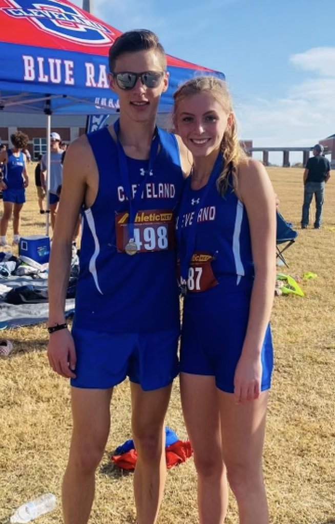 CHS Junior Estella Clemons and Freshman Owen Clemons won first place in Regional! Owen set the regional meet course record! He is ranked the number one freshman in the U.S. with a 5K time of 15:01!! 
